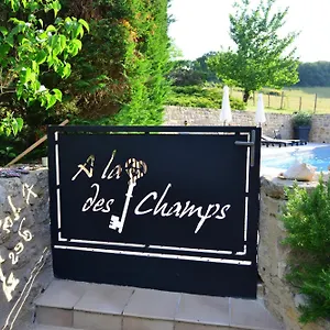 A La Clé Des Champs Couette-café